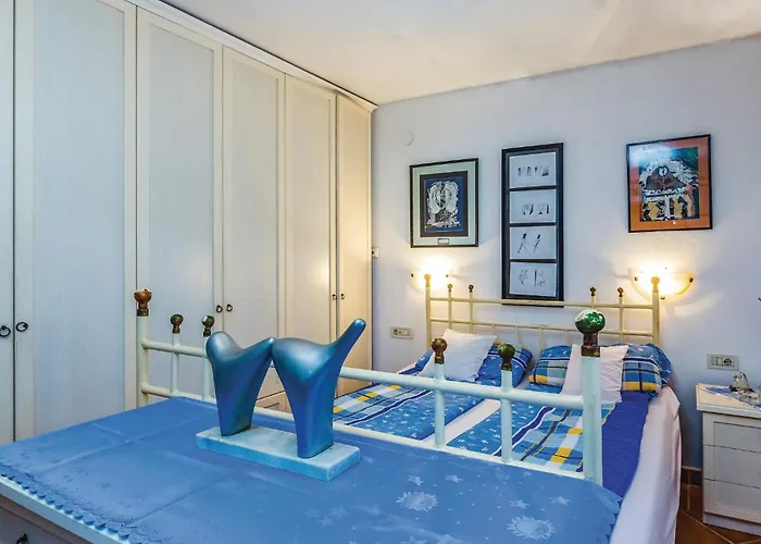 5 Bedroom Awesome In * Ledenice