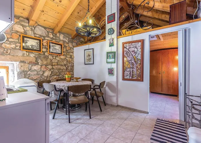 5 Bedroom Awesome In