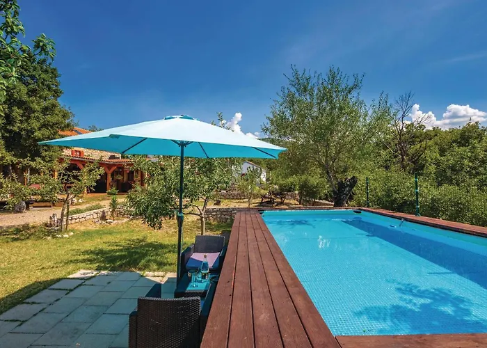 5 Bedroom Awesome In Ledenice